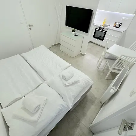 Krasny - 2 V Blizkosti Centra Bratislava